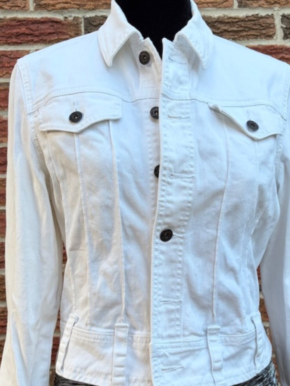 B.U.M. Equipment White Denim Jacket – Floral Lining – Size M